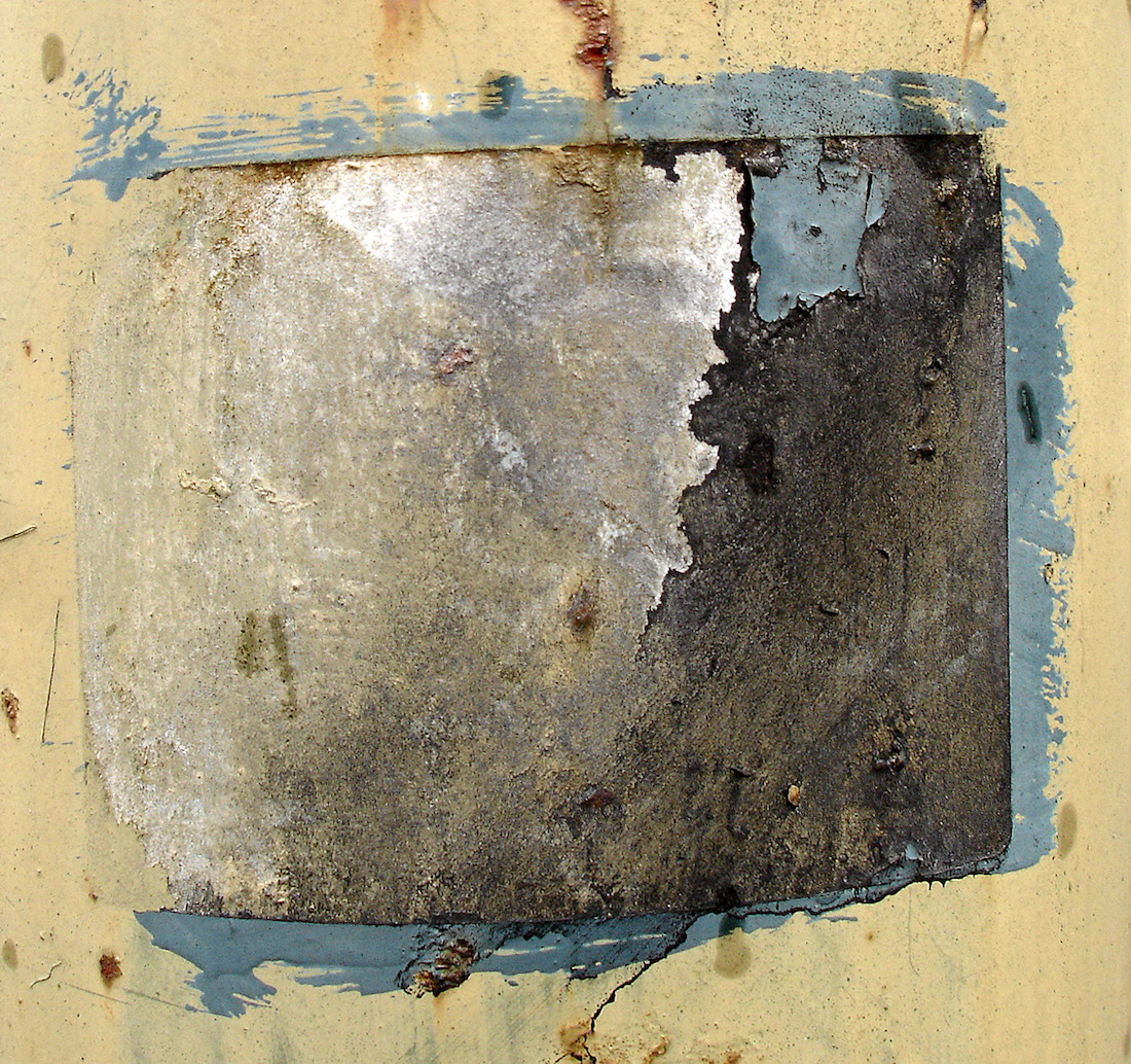 detail of streetlight pole