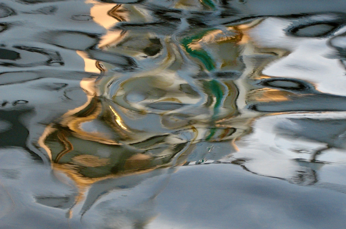 harbor-boat-reflections-2016-0805-00069